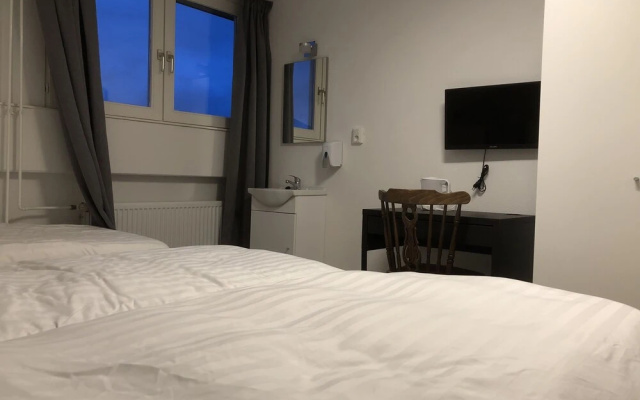 Mimosa Hotel