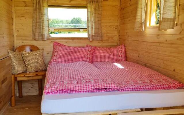 Gemutlicher Schaferwagen Im Grunen-Schaferwagen 44