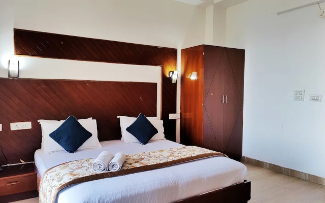 Neel Giri Resort