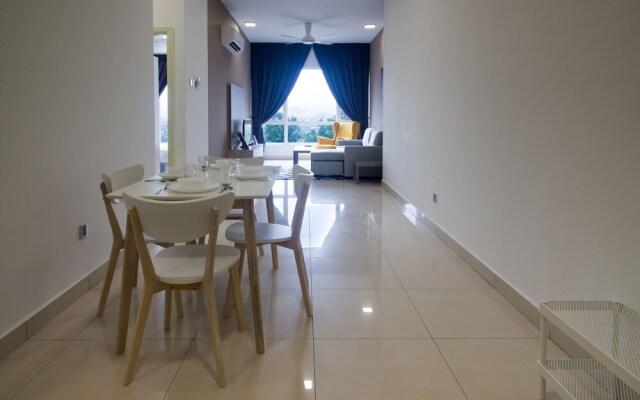 OYO Home 500 Premium 2BR Crest Condo