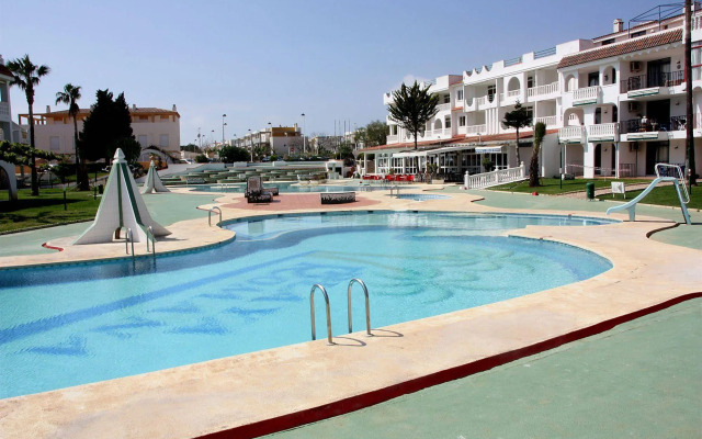 Apartamentos Habitat - Playa Romana 3000