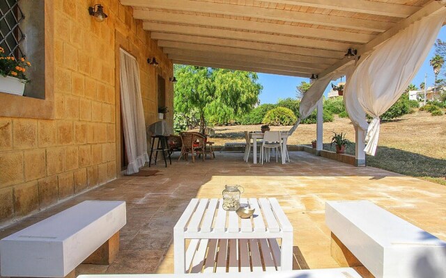 Beautiful Home in Noto With Wifi and 3 Bedrooms