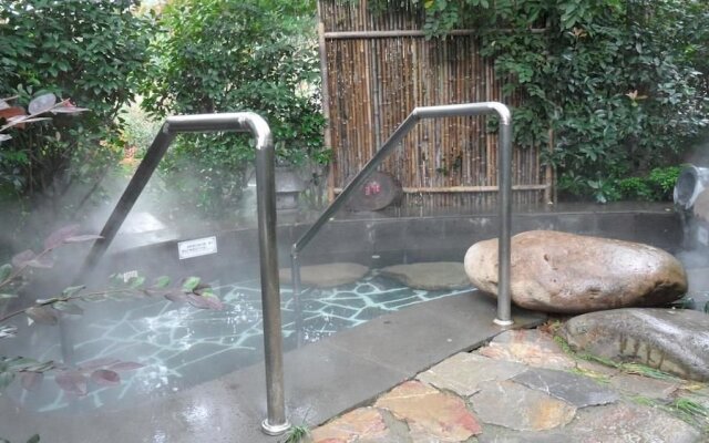 Nanjing Ziqinghu Hotspring Hotel