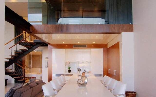 Quayside Waterfront Apartment