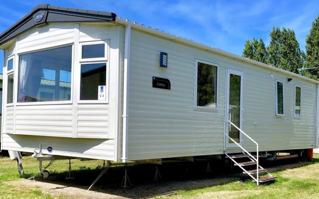 MB Caravans Towyn