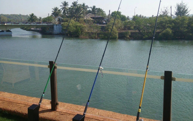 Acron Waterfront Resort