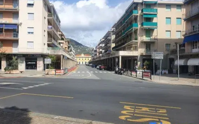 Sestri Viale Roma 15 Superior