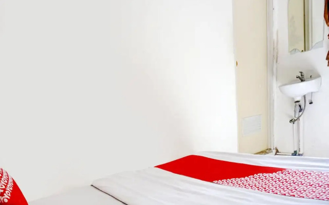 Penginapan Bunda by OYO Rooms