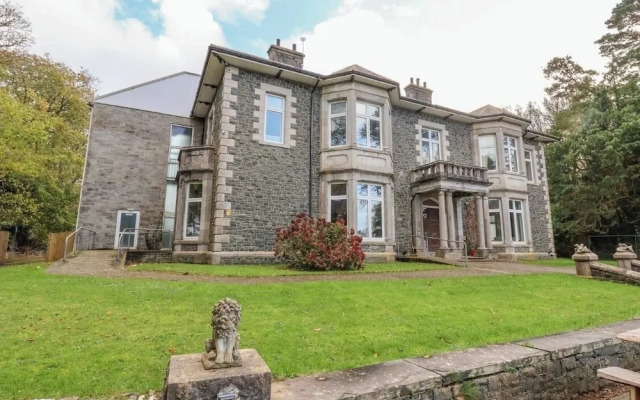 Plas Y Bryn Manor Hotel