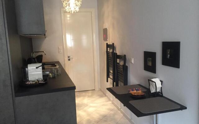 ALL SEASONS Luxury Suites1