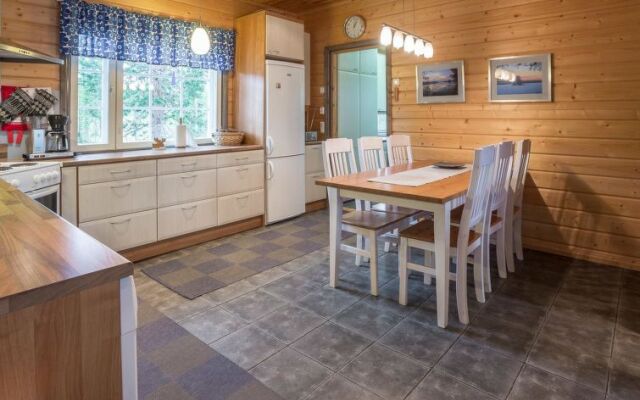 Holiday Home Tuulenpuuska