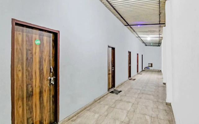 Oyo Flagship 703738 Hotel Prince In