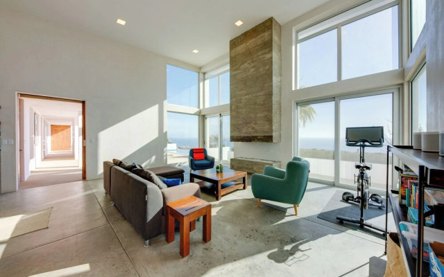 Luxury Ocean-view Villa w/ Pool By Cerritos Beach