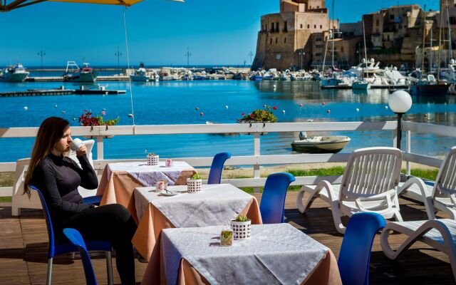 Hotel Cala Marina