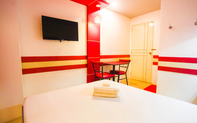 Hotel 99 Monumento Caloocan