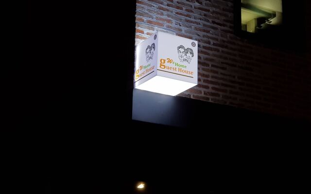 We Home Guesthouse - Hostel