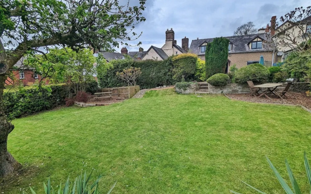 Laurgeths House