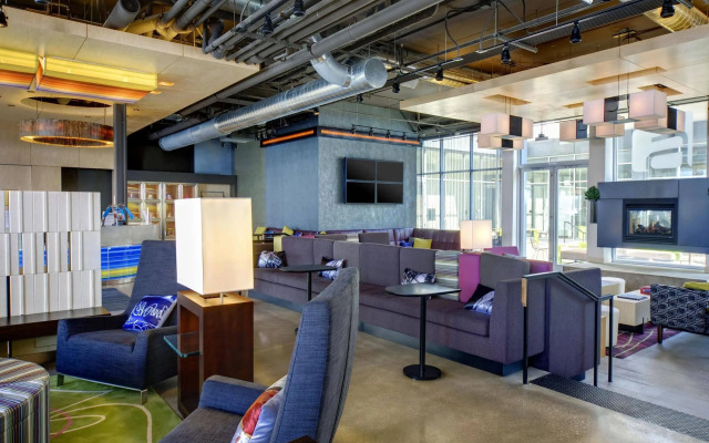 Aloft Bolingbrook