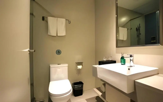 Homeinn Selected Hotel (Shanghai East China Normal University Wujing)