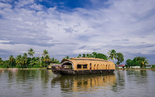 Oyo 24271 Houseboat My Trip 2bhk