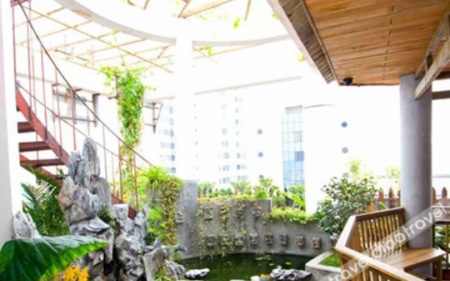 Yinjia Hotel