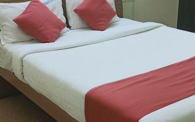 R Hotel - Manapakkam