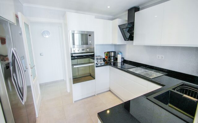 Judith - Modern Apartment in Moraira
