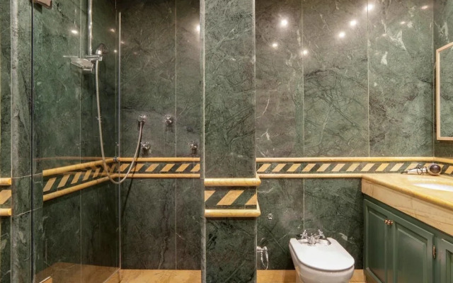 InstaStay Front line Harbor Apartment