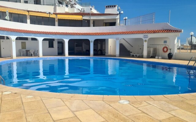 T3 Center of Albufeira With Swimming Pool