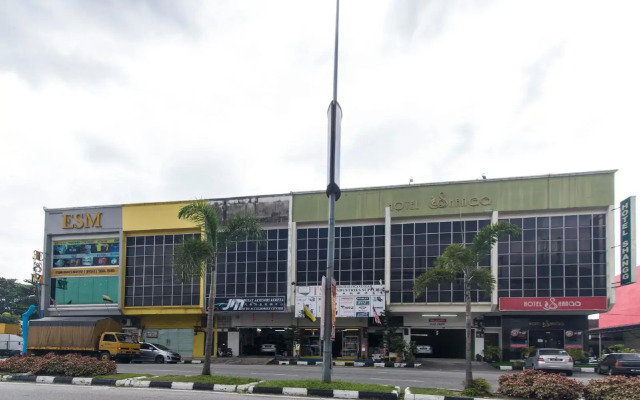 OYO 277 Hotel Shangg