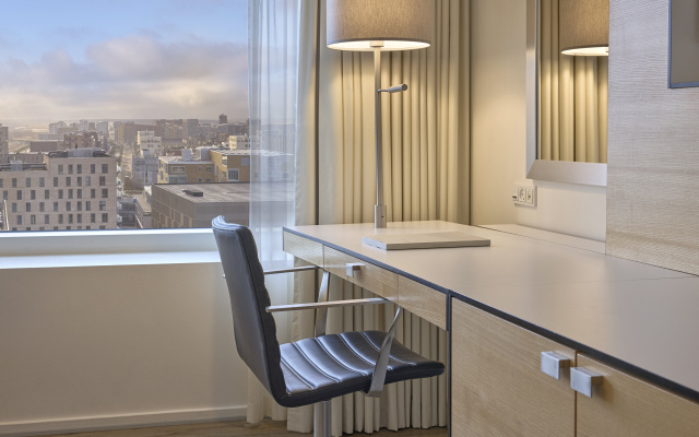 Crowne Plaza Copenhagen Towers by IHG