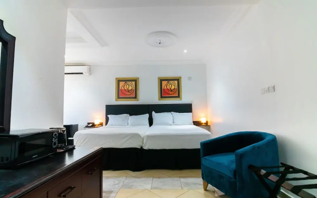 KoKo Palm Inn