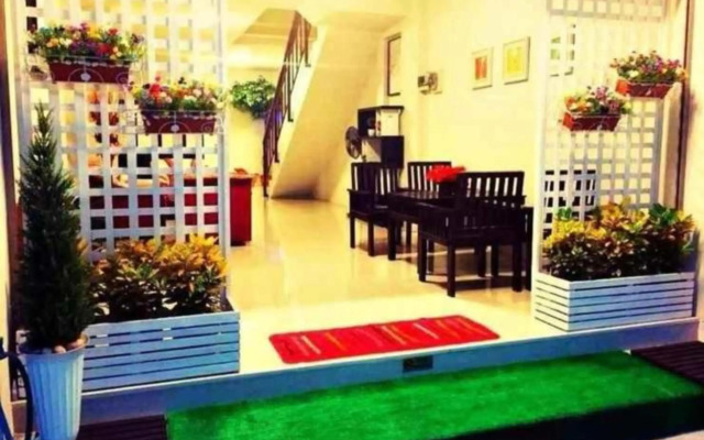 Be Rich Hotel