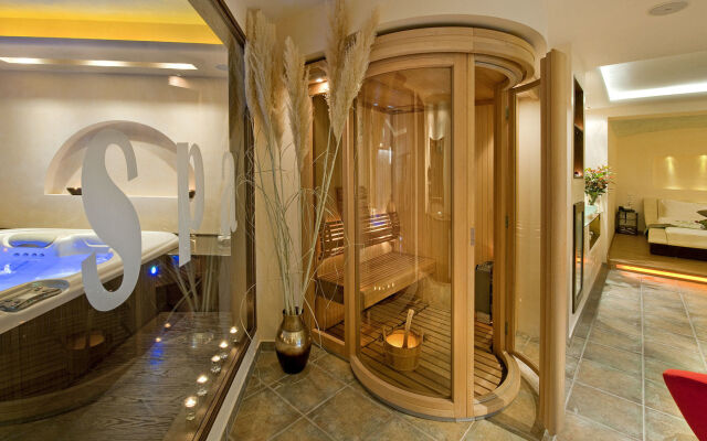 Iakovakis Suites & Spa