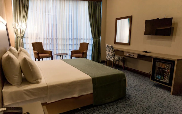 Khazar Palace Hotel & Restaurant