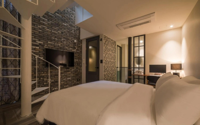 Hotel March