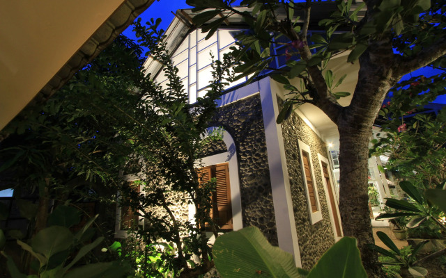 Ndalem Bebekan Guesthouse