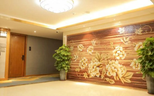 Huandu Around Capital Hotel