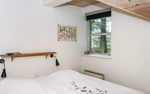 10 Person Holiday Home in Henne
