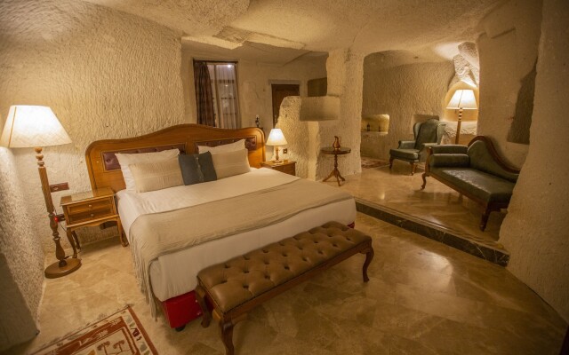 Artemis Cave Suites - Adults Only