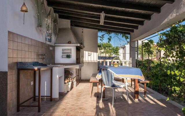 Brane - 100m From the Beach - A1 Ana