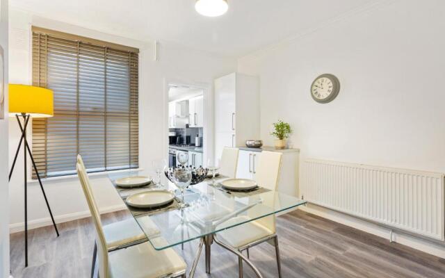 Spacious & Central Entire Home