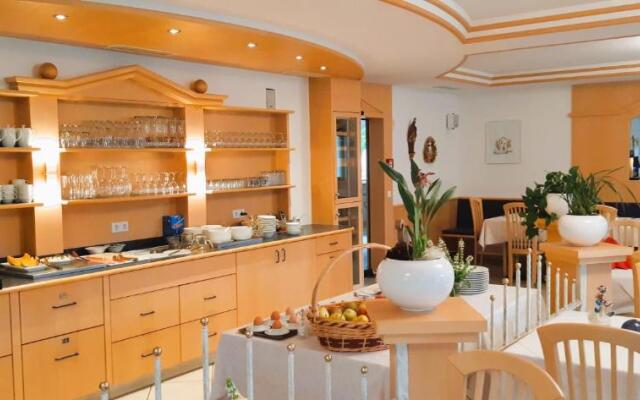 Margun -living&room-