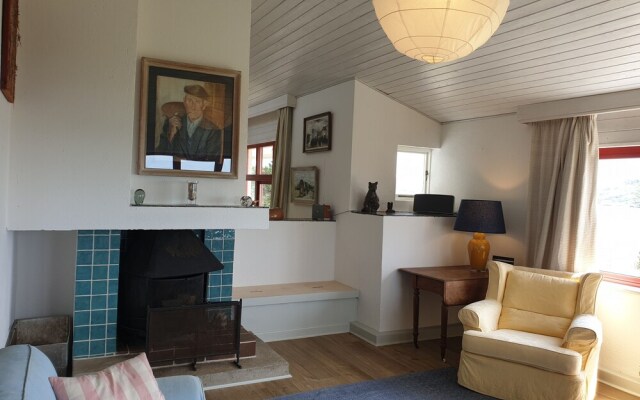 Salmon Cottage