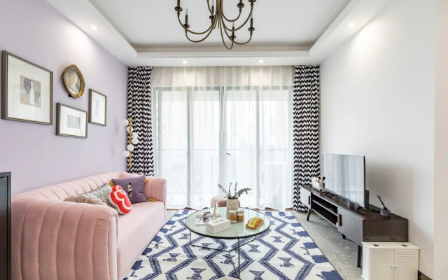 Locals Boutique Apartment Huafa Plaza 24