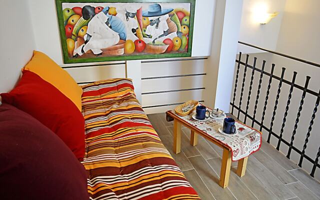 Colonna Apartment with Terrace