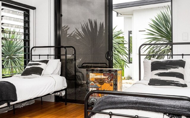 Your Luxury Escape - Scenic Vista