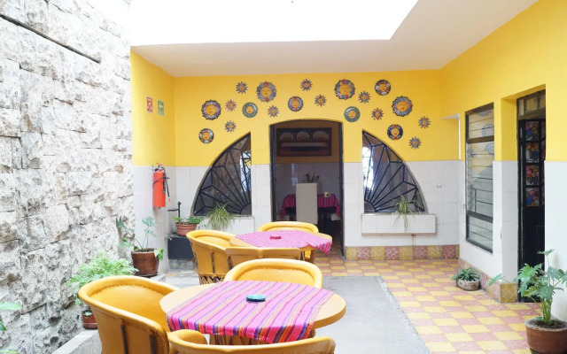 Casa de los Soles B&B Hostel