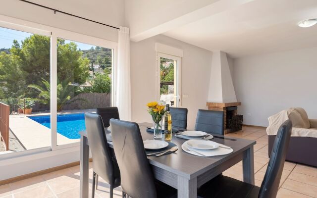 Fancy Holiday Home by the Sea in Calpe With Pool