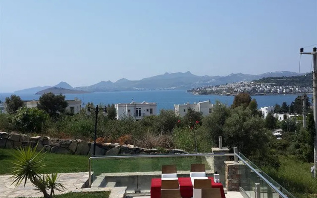 Sestra Apartments